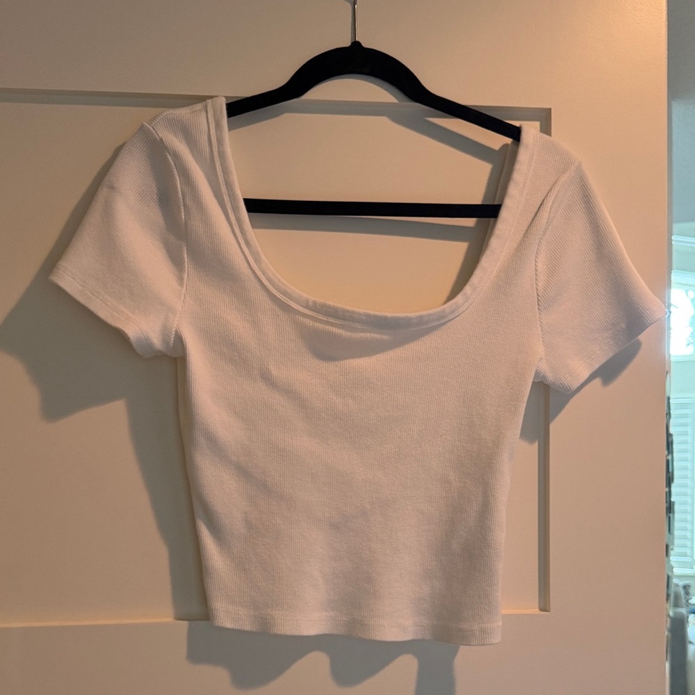 Universal Thread White Scoop Neck and Back Crop Top